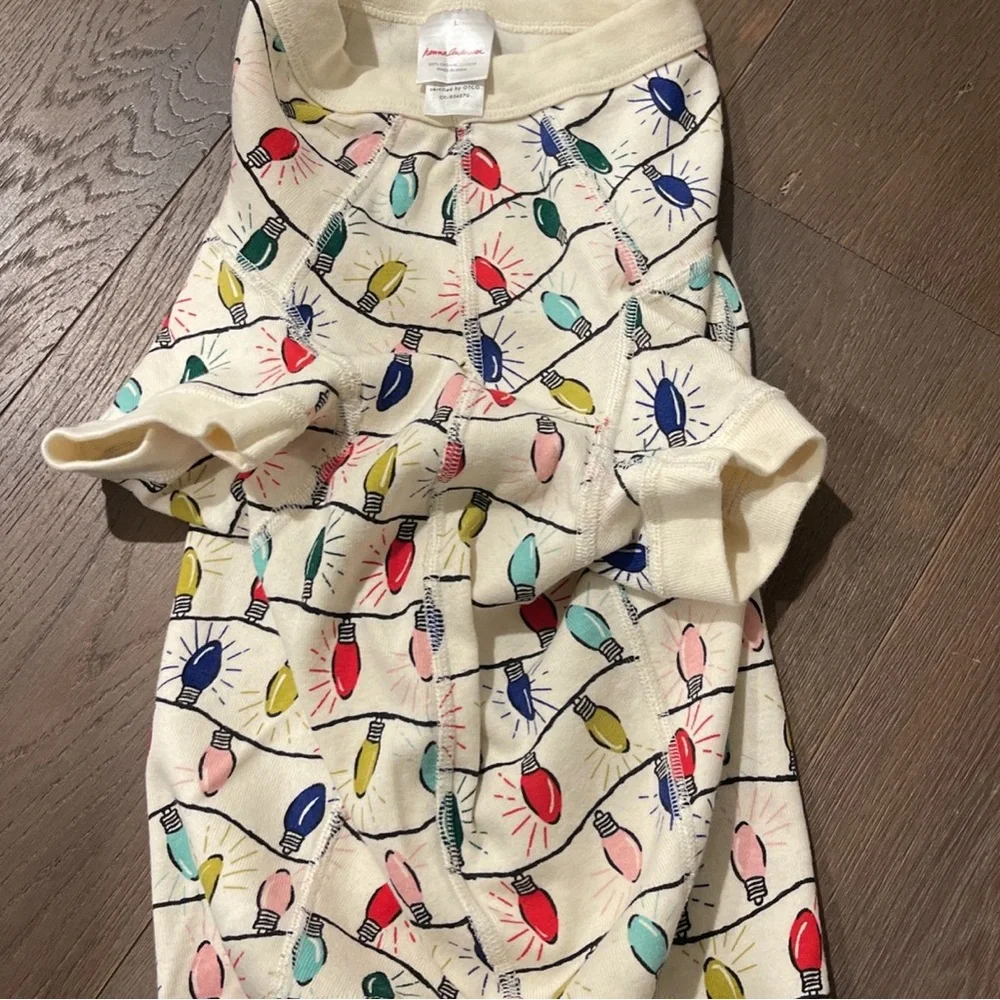 Pet Shirt
Hanna Andersson - Picture 2 of 2